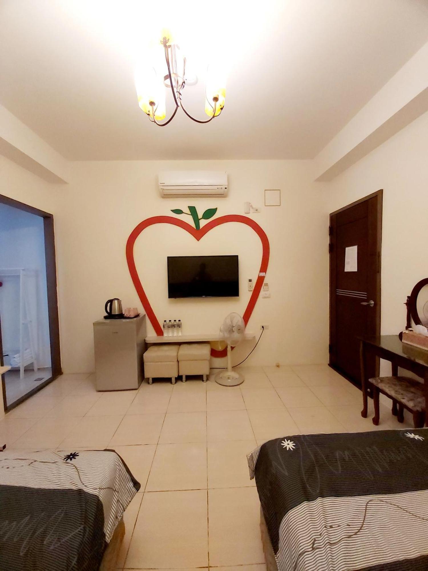 Happy Heart B&B Taitung ภายนอก รูปภาพ